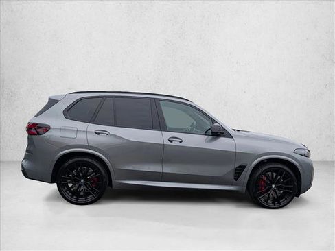 Used 2025 BMW X5 M60i AWD/4WD image 4