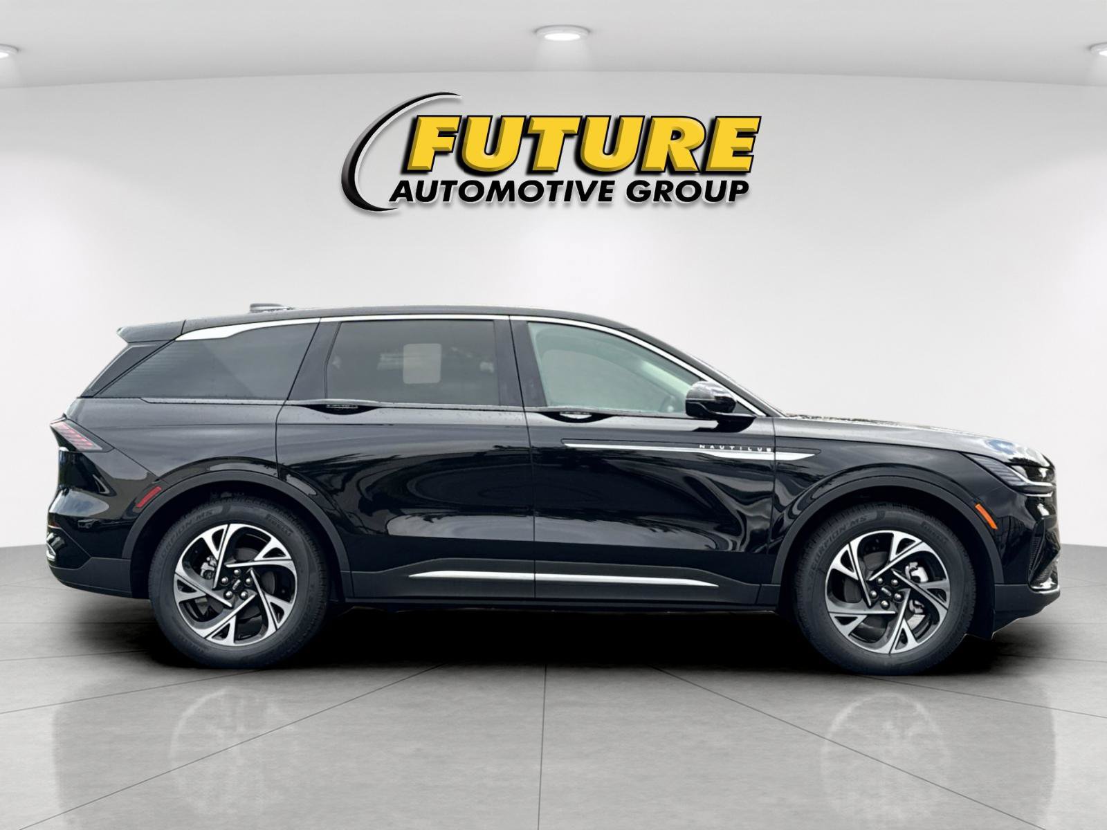 New 2026 Lincoln Nautilus Premier w/ Equipment Group 102A AWD/4WD image 2