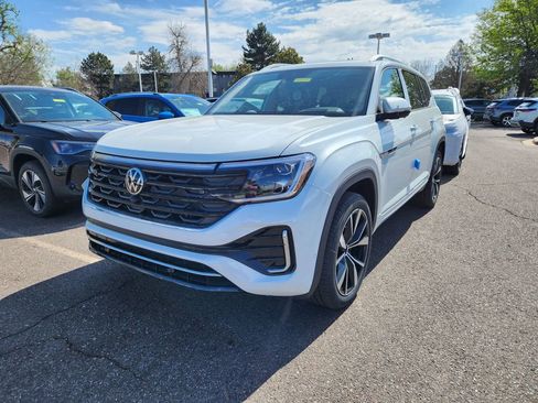 New 2026 Volkswagen Atlas SEL Premium R-Line AWD/4WD image 3