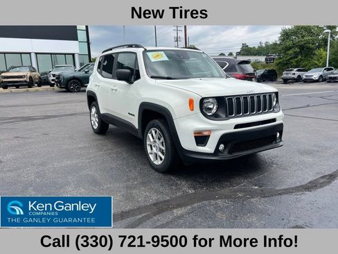 Used 2023 Jeep Renegade Latitude w/ Premium Group AWD/4WD image 5