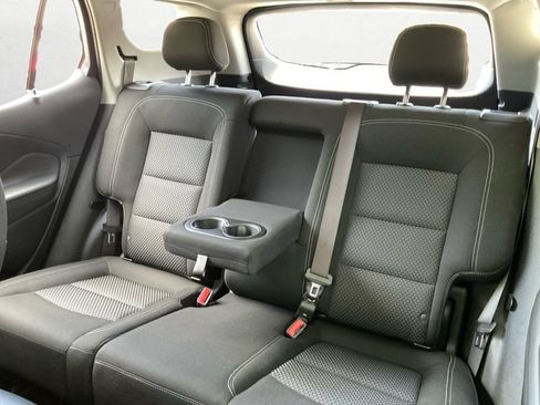Used 2022 GMC Terrain SLE w/ Elevation Edition AWD/4WD image 9
