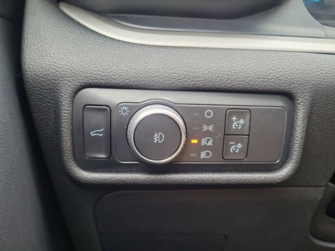 Used 2020 Ford Explorer XLT w/ Equipment Group 202A AWD/4WD image 24