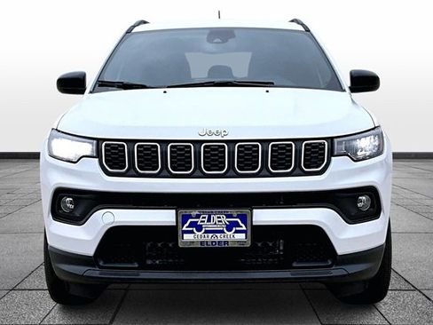 New 2026 Jeep Compass Latitude image 4