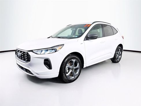 Used 2023 Ford Escape ST-Line w/ Tech Pack #1 image 3