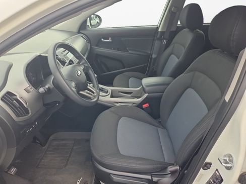 Used 2016 Kia Sportage LX FWD image 11