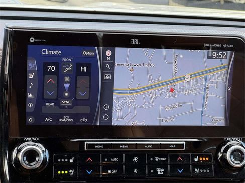 Used 2020 Toyota Highlander Limited Platinum image 3