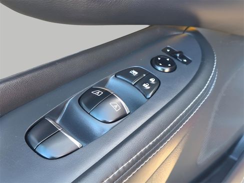 Used 2015 Nissan Murano SL image 18