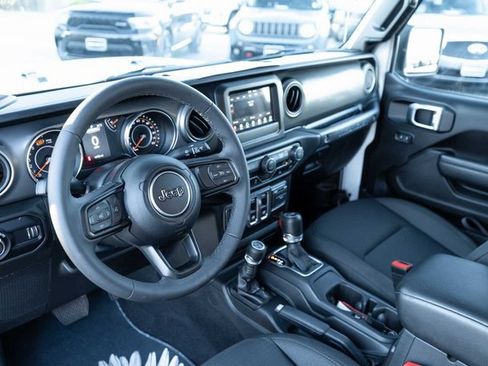 Used 2023 Jeep Wrangler Sport S image 15