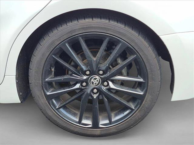 Used 2021 Toyota Camry XSE FWD image 13