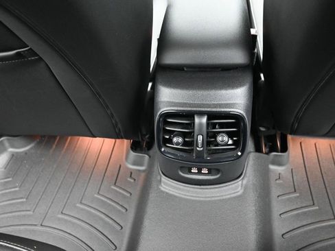 Used 2020 MINI Cooper Clubman S w/ Storage Package image 25