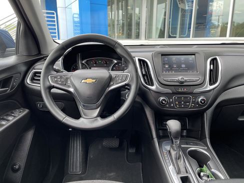 Used 2024 Chevrolet Equinox LT FWD image 16