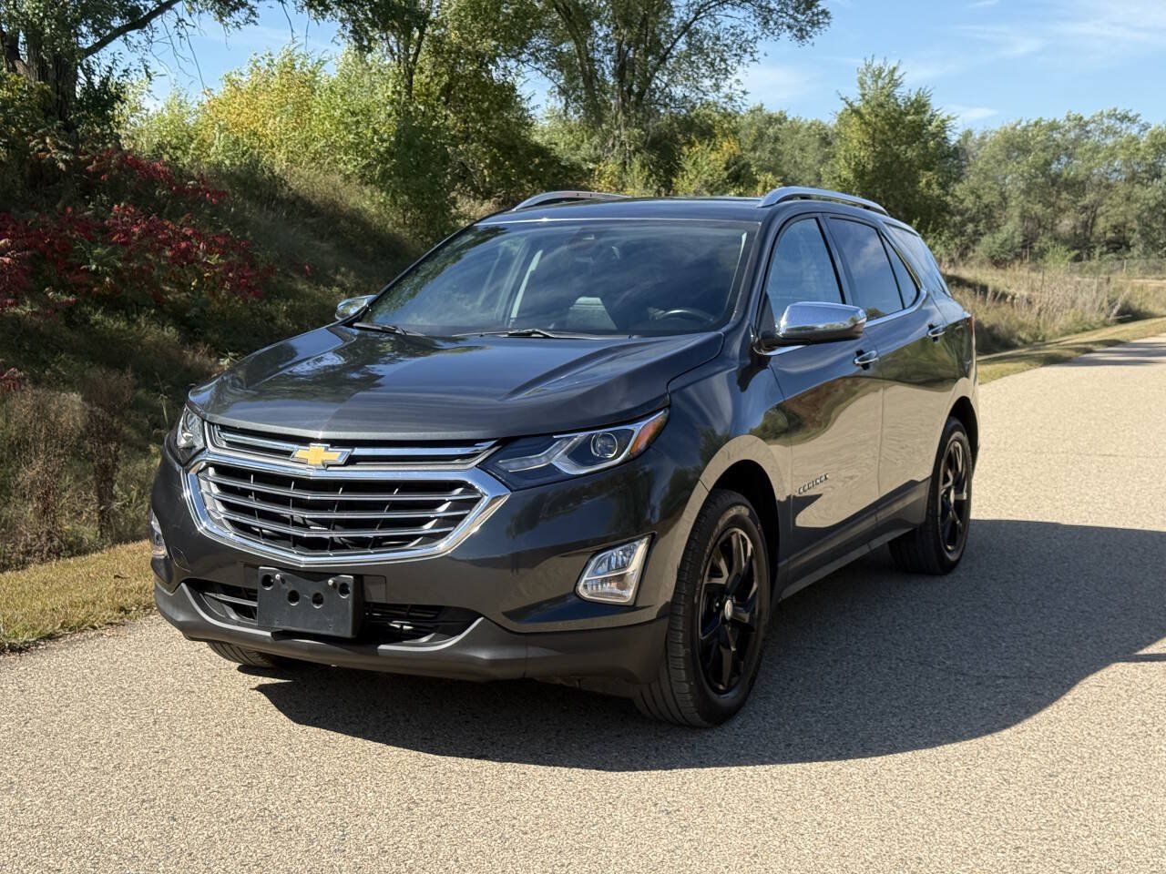 Used 2021 Chevrolet Equinox Premier AWD/4WD image 2