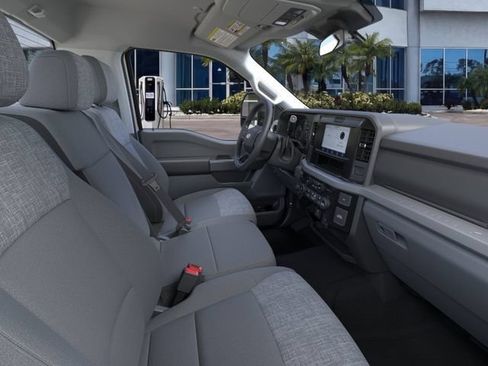 Used 2025 Ford F350 XLT AWD/4WD image 11