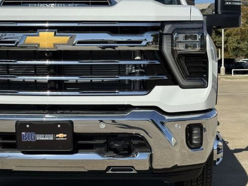 New 2026 Chevrolet Silverado 3500 LTZ w/ LTZ Texas Edition image 9