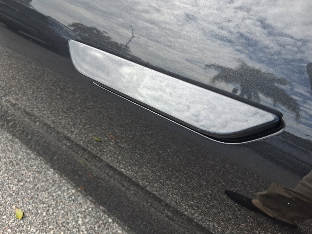 Used 2025 Lucid Air Pure RWD image 18