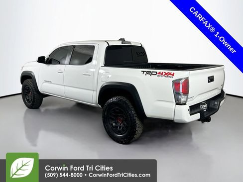 Used 2022 Toyota Tacoma TRD Off-Road w/ TRD Premium Off Road Package image 11