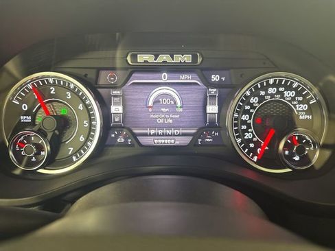 Used 2024 RAM 1500 Laramie image 17