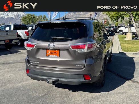 Used 2014 Toyota Highlander Plus AWD/4WD image 6