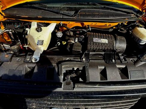 Used 2018 GMC Savana 3500 Extended w/ Driver Convenience Package image 19