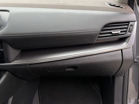 Certified 2023 Nissan Rogue SV image 31