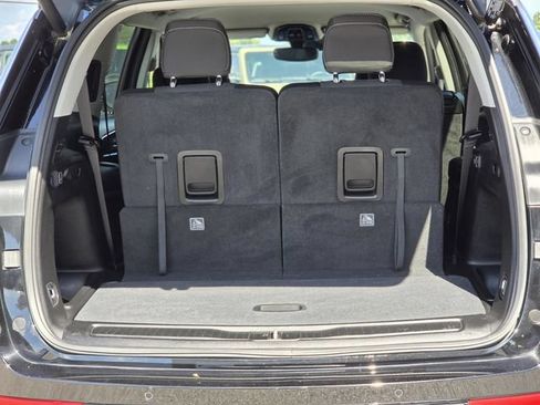 Used 2023 Jeep Grand Cherokee L Laredo w/ Luxury Tech Group I RWD image 10