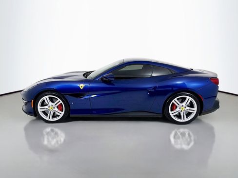 Used 2020 Ferrari Portofino image 4