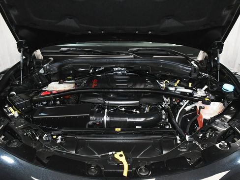 Used 2023 Alfa Romeo Stelvio Veloce image 68