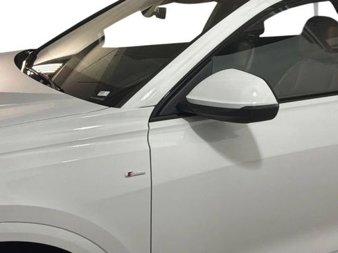 Used 2025 Audi Q8 Premium Plus w/ Premium Plus Package AWD/4WD image 24