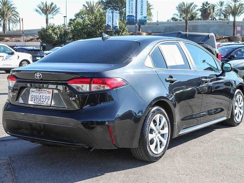 Used 2020 Toyota Corolla LE image 9