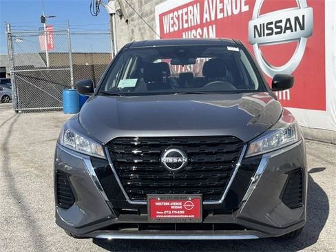 New 2025 Nissan Kicks Play S FWD image 21