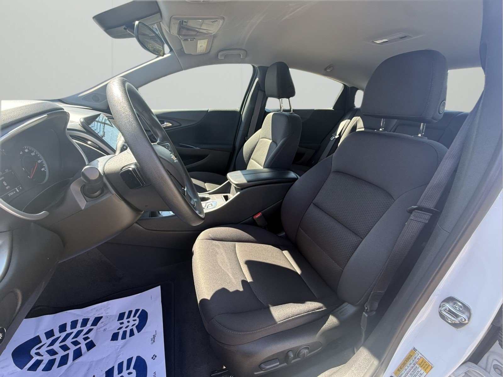 Used 2025 Chevrolet Malibu LT FWD image 9