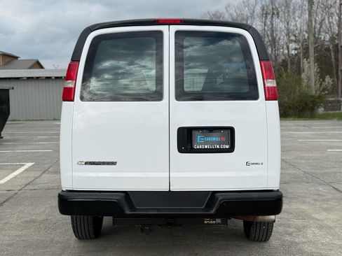 Used 2019 Chevrolet Express 2500 w/ Driver Convenience Package image 21