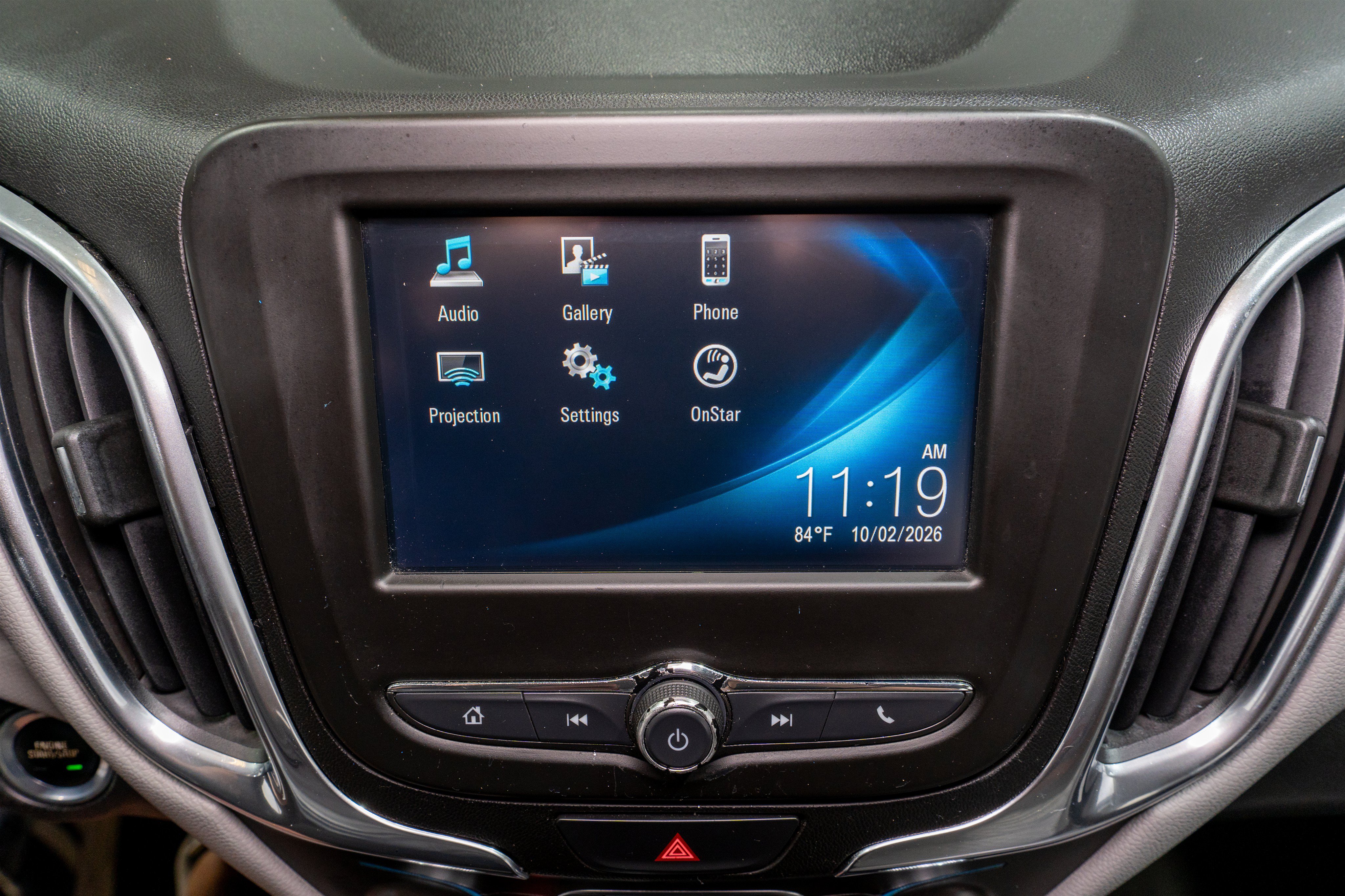 Used 2018 Chevrolet Equinox LS FWD image 16