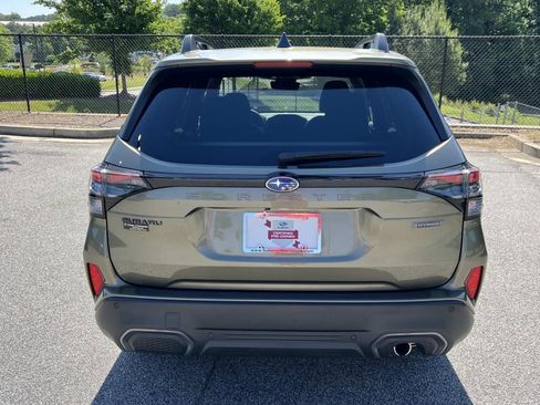 Certified 2025 Subaru Forester Limited w/ Popular Package AWD/4WD image 6
