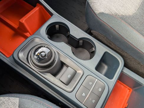 Used 2024 Ford Maverick XLT image 17