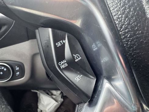 Used 2020 Ford Transit Connect XLT image 42