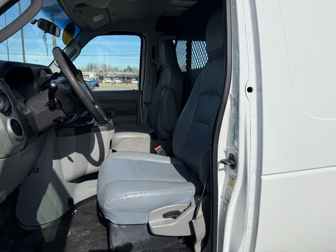 Used 2009 Ford E-150 and Econoline 150 E-150 image 11