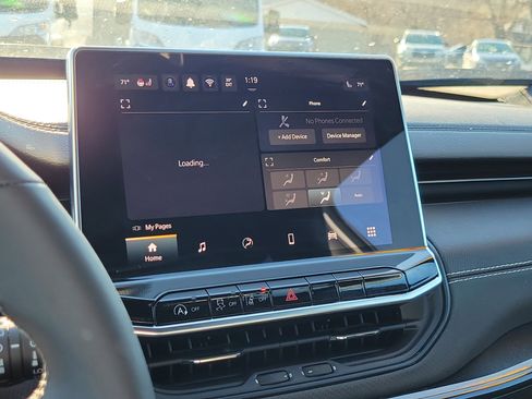 Used 2024 Jeep Compass Latitude w/ Convenience Group image 15