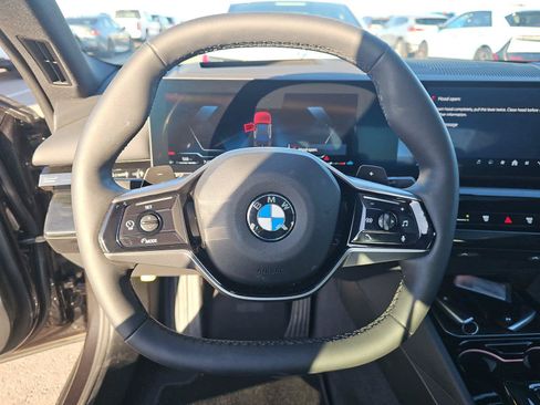 Used 2026 BMW 530i RWD image 7