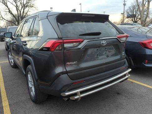 Used 2020 Toyota RAV4 XLE w/ Convenience Package image 3