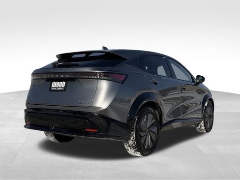 Used 2025 Nissan Ariya AWD image 3