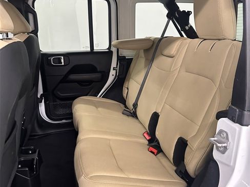 Used 2018 Jeep Wrangler Unlimited Sahara w/ Dual Top Group image 34