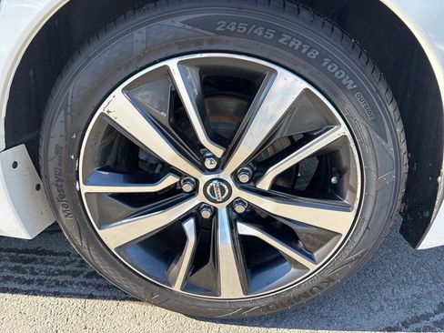 Used 2019 Nissan Maxima 3.5 SL w/ Floor Mat Group FWD image 10