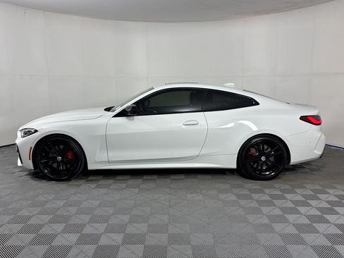 Used 2022 BMW M440i Coupe w/ Premium Package RWD image 2