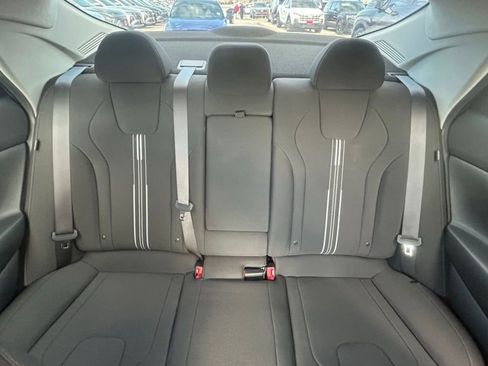 Used 2024 Hyundai Elantra SEL w/ Convenience Package image 18