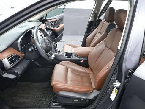 Used 2023 Subaru Outback Touring AWD/4WD image 11