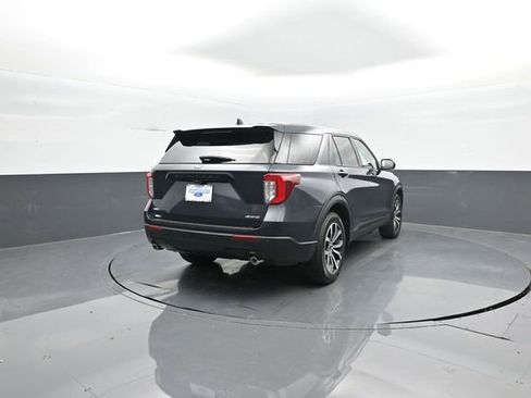 Used 2022 Ford Explorer ST-Line image 7