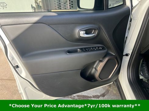 Certified 2023 Jeep Renegade Latitude image 30