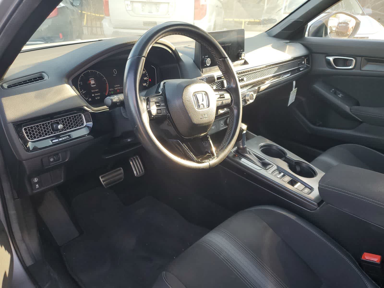 Used 2024 Honda Civic Sport image 2