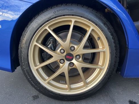 Used 2015 Subaru WRX STI Launch Edition image 23